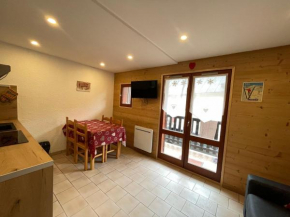 Studio cabine 4 pers avec Wifi et balcon à Valloire - FR-1-263-543